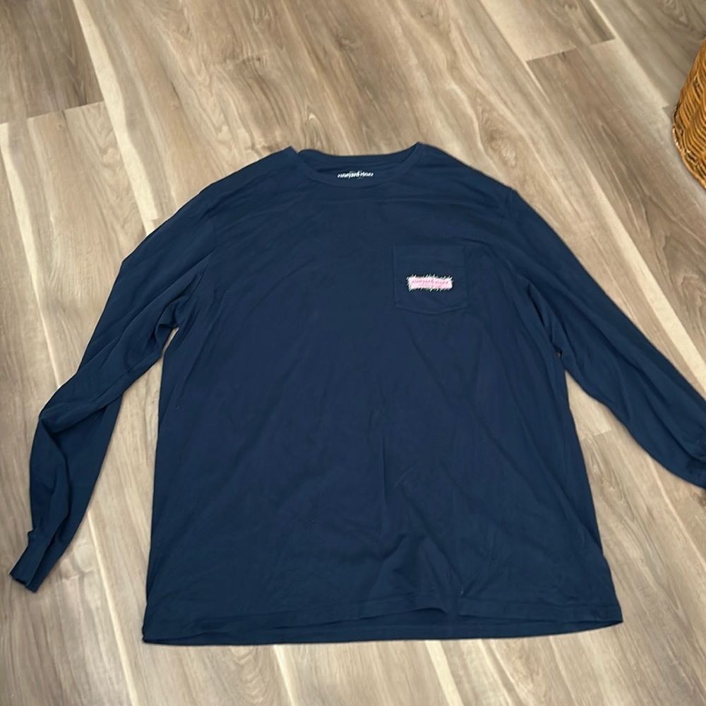 Men’s vineyard vines T-shirt